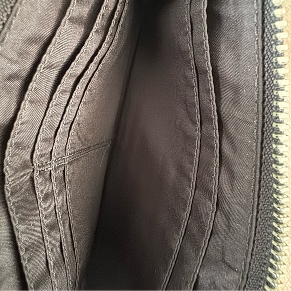 Coach Poppy Floral Graffiti Blossom Wristlet EUC - Picture 5 of 10